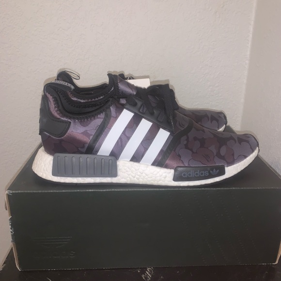 A BATHING APE X ADIDAS NMD R1 BLACK CAMO SIZE 12M - Picture 1 of 7